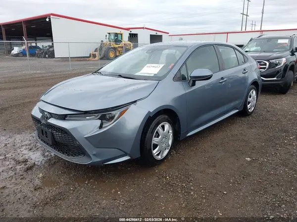 5YFEPMAE9MP268902 2021 TOYOTA COROLLA - Image 2