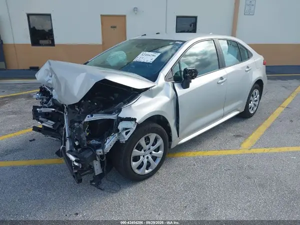 5YFEPMAE9MP271234 2021 TOYOTA COROLLA - Image 2