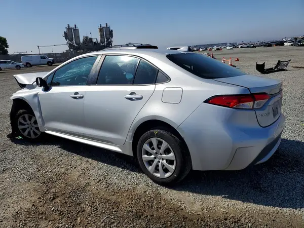 5YFEPMAE9NP272630 2022 TOYOTA COROLLA - Image 2