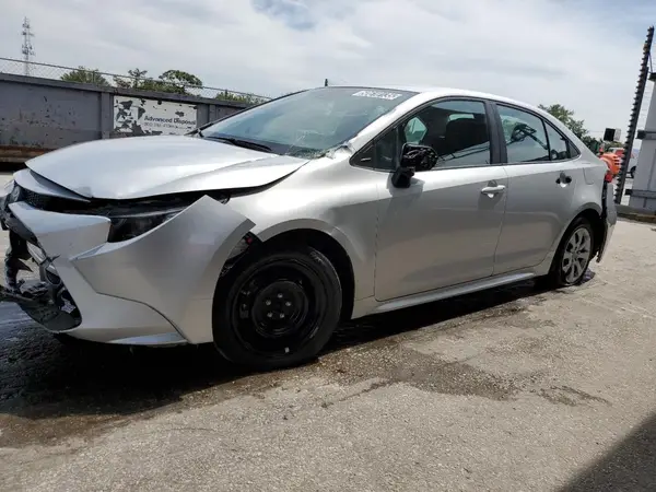 5YFEPMAE9NP278136 2022 TOYOTA COROLLA - Image 1