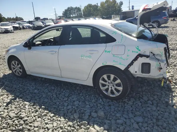 5YFEPMAE9NP281893 2022 TOYOTA COROLLA - Image 2