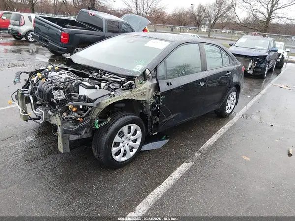 5YFEPMAE9NP284258 2022 TOYOTA COROLLA - Image 2