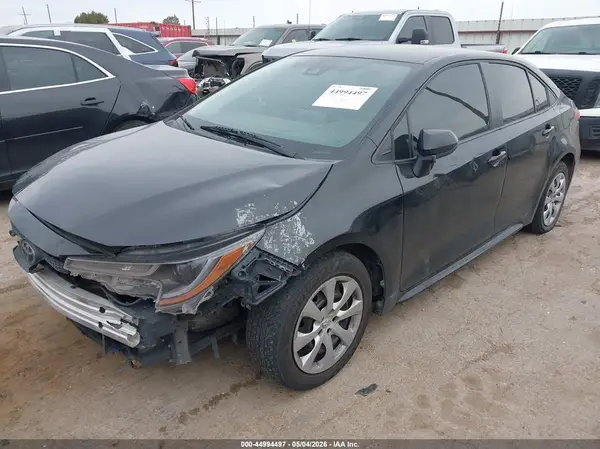 5YFEPMAE9NP286012 2022 TOYOTA COROLLA - Image 2