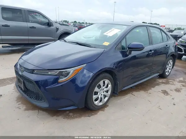 5YFEPMAE9NP286723 2022 TOYOTA COROLLA - Image 2