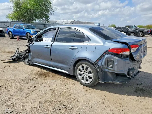 5YFEPMAE9NP286754 2022 TOYOTA COROLLA - Image 2