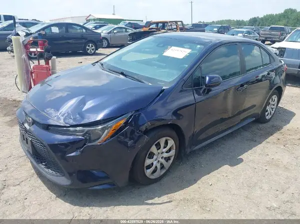 5YFEPMAE9NP287130 2022 TOYOTA COROLLA - Image 2