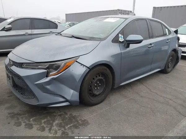 5YFEPMAE9NP288729 2022 TOYOTA COROLLA - Image 2