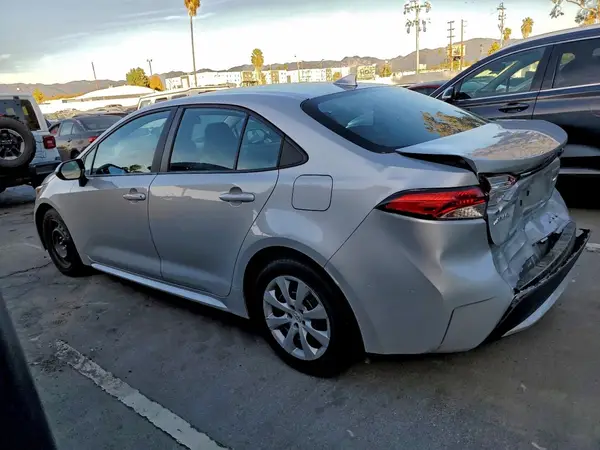 5YFEPMAE9NP294496 2022 TOYOTA COROLLA - Image 2