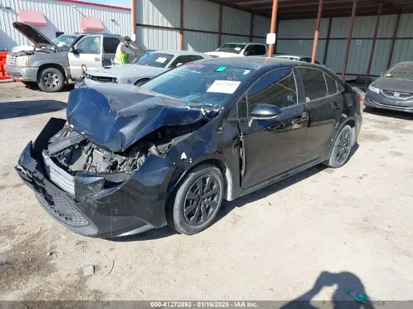 5YFEPMAE9NP295423 2022 TOYOTA COROLLA - Image 2