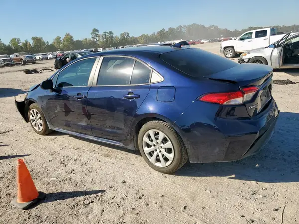 5YFEPMAE9NP299875 2022 TOYOTA COROLLA - Image 2