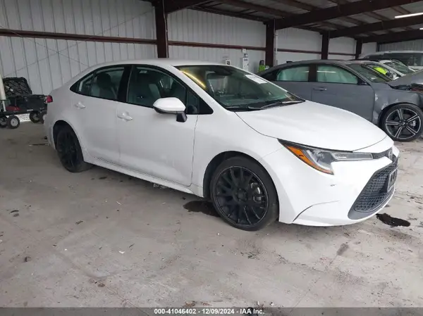 5YFEPMAE9NP305562 2022 TOYOTA COROLLA - Image 1