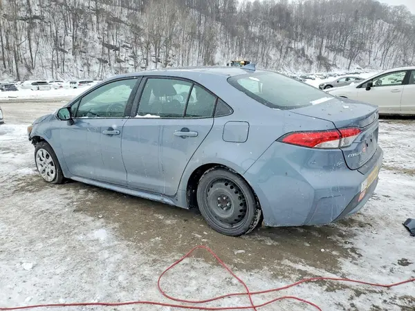 5YFEPMAE9NP306274 2022 TOYOTA COROLLA - Image 2