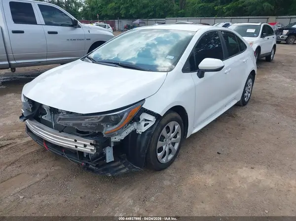 5YFEPMAE9NP306355 2022 TOYOTA COROLLA - Image 2