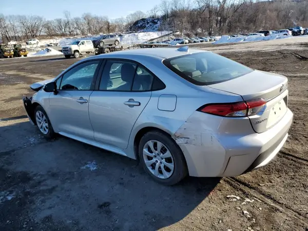 5YFEPMAE9NP307991 2022 TOYOTA COROLLA - Image 2