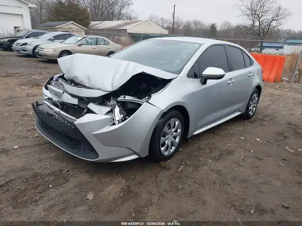 5YFEPMAE9NP311913 2022 TOYOTA COROLLA - Image 2