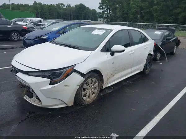 5YFEPMAE9NP321101 2022 TOYOTA COROLLA - Image 2