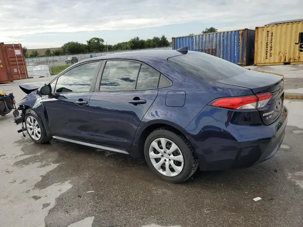 5YFEPMAE9NP322863 2022 TOYOTA COROLLA - Image 2