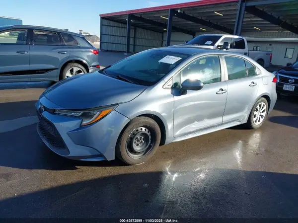 5YFEPMAE9NP325150 2022 TOYOTA COROLLA - Image 2