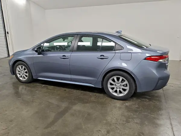 5YFEPMAE9NP326136 2022 TOYOTA COROLLA - Image 2