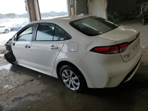 5YFEPMAE9NP334575 2022 TOYOTA COROLLA - Image 2