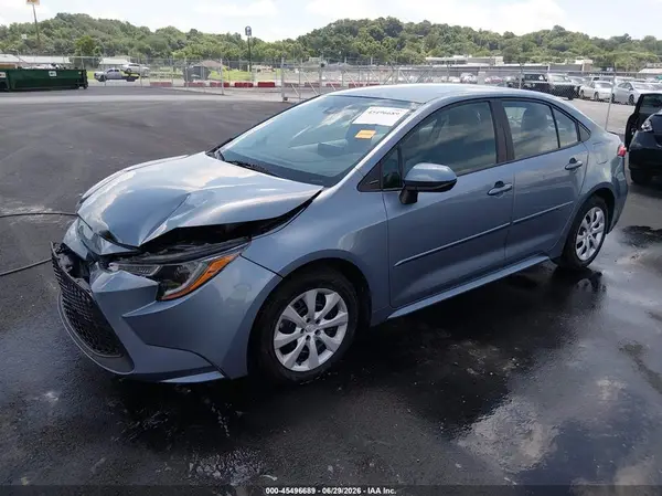 5YFEPMAE9NP335547 2022 TOYOTA COROLLA - Image 2
