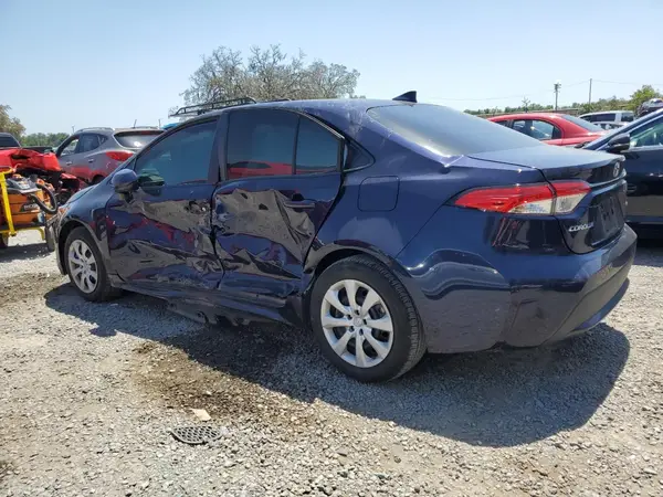 5YFEPMAE9NP336603 2022 TOYOTA COROLLA - Image 2