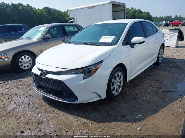 5YFEPMAE9NP337945 2022 TOYOTA COROLLA - Image 2