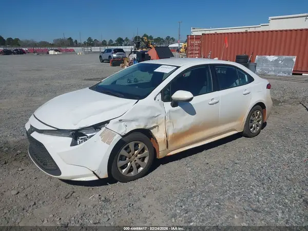 5YFEPMAE9NP340229 2022 TOYOTA COROLLA - Image 2