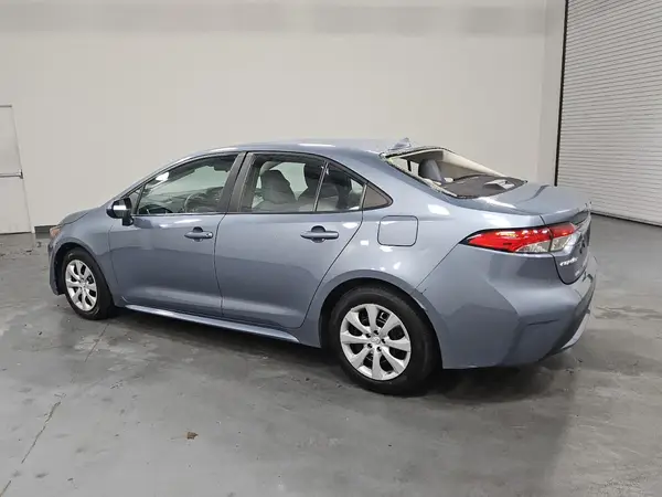5YFEPMAE9NP348251 2022 TOYOTA COROLLA - Image 2