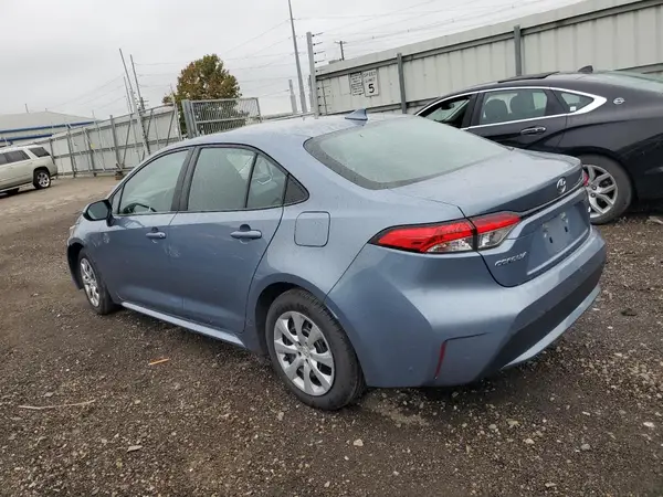 5YFEPMAE9NP352008 2022 TOYOTA COROLLA - Image 2
