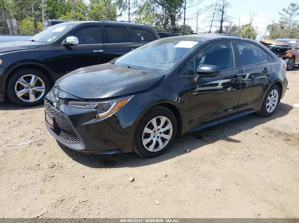 5YFEPMAE9NP357693 2022 TOYOTA COROLLA - Image 2