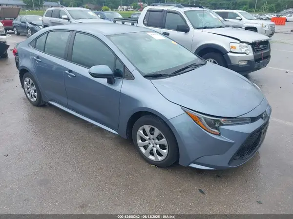 5YFEPMAE9NP359752 2022 TOYOTA COROLLA - Image 1