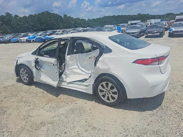 5YFEPMAE9NP362408 2022 TOYOTA COROLLA - Image 2