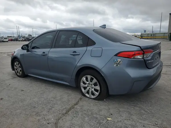 5YFEPMAE9NP363493 2022 TOYOTA COROLLA - Image 2