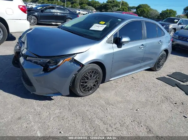 5YFEPMAE9NP365812 2022 TOYOTA COROLLA - Image 2
