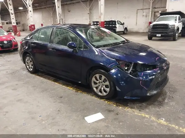 5YFEPMAE9NP366362 2022 TOYOTA COROLLA - Image 1