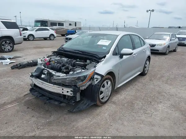 5YFEPMAE9NP370833 2022 TOYOTA COROLLA - Image 2