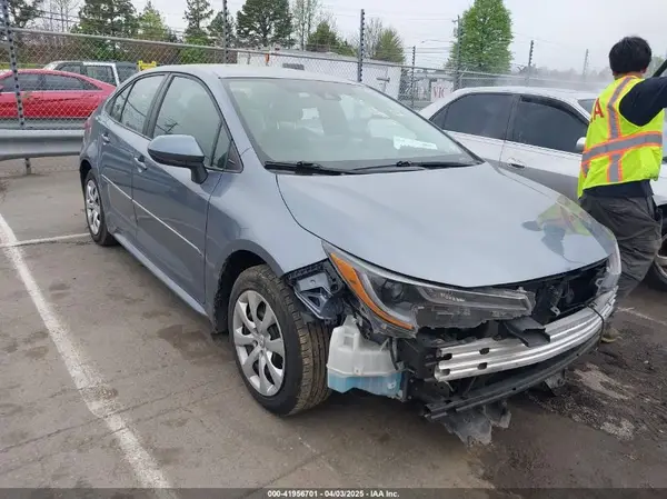 5YFEPMAE9NP373747 2022 TOYOTA COROLLA - Image 1