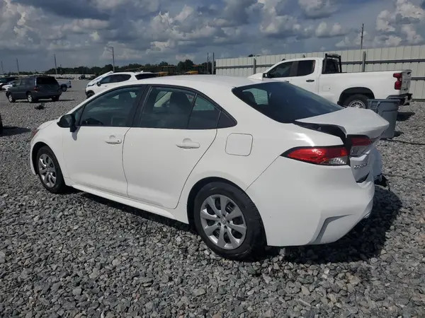5YFEPMAE9NP378611 2022 TOYOTA COROLLA - Image 2