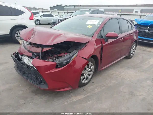 5YFEPMAE9NP379564 2022 TOYOTA COROLLA - Image 2