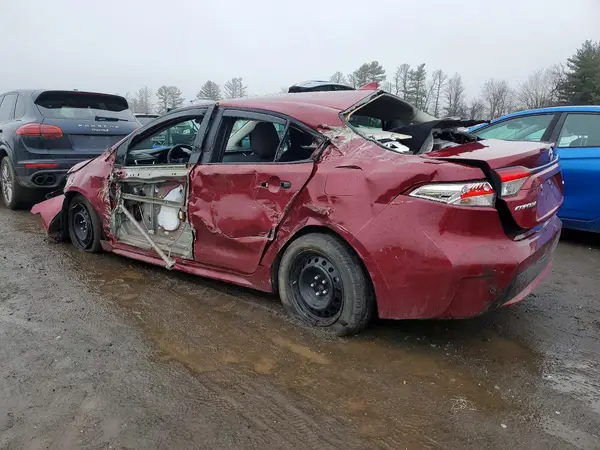 5YFEPMAE9NP379824 2022 TOYOTA COROLLA - Image 2
