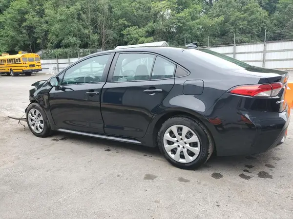 5YFEPMAE9NP380620 2022 TOYOTA COROLLA - Image 2