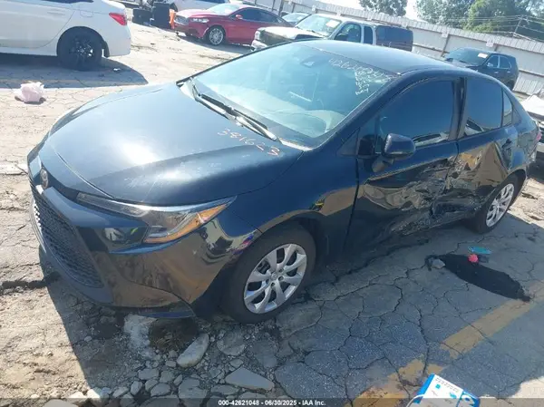 5YFEPMAE9NP381623 2022 TOYOTA COROLLA - Image 2