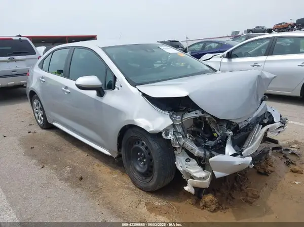 5YFEPMAE9NP382383 2022 TOYOTA COROLLA - Image 1