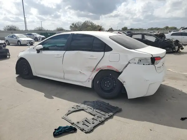 5YFEPMAE9NP383078 2022 TOYOTA COROLLA - Image 2