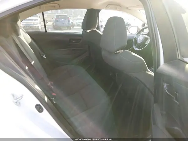 5YFEPMAE9NP388006 2022 TOYOTA COROLLA - Image 8