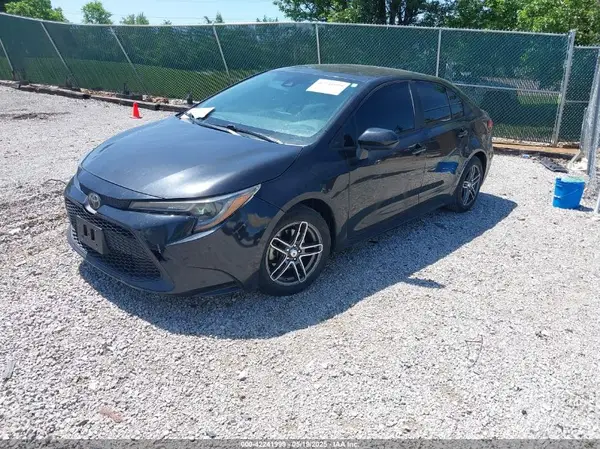 5YFEPMAEXMP158702 2021 TOYOTA COROLLA - Image 2