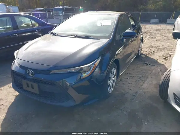 5YFEPMAEXMP159557 2021 TOYOTA COROLLA - Image 2