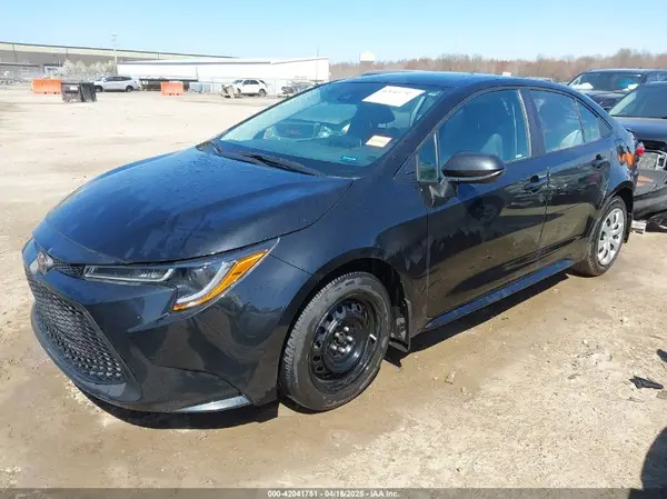 5YFEPMAEXMP161048 2021 TOYOTA COROLLA - Image 2