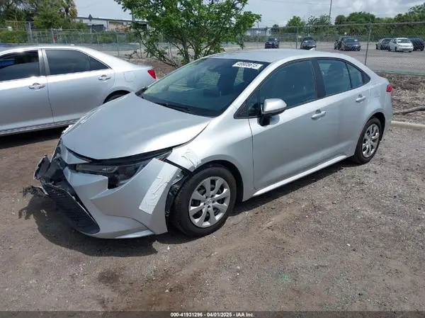5YFEPMAEXMP166606 2021 TOYOTA COROLLA - Image 2
